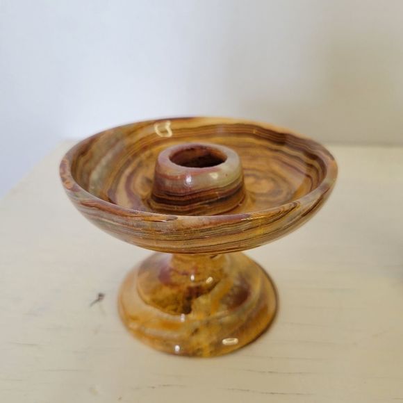 Swirled Onyx Marble Polished Stone Candlestick Holders Carved in Pakistan - Picture 5 of 11